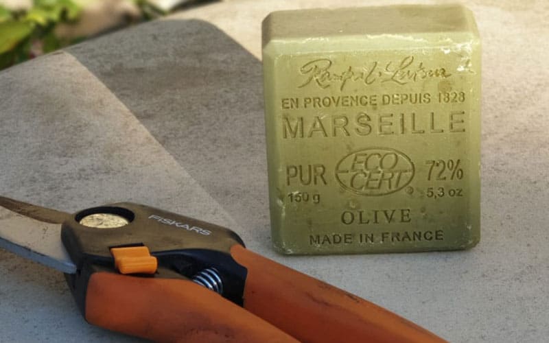 Savon de Marseille pour l'entretien de vos outils de maison ou de jardin